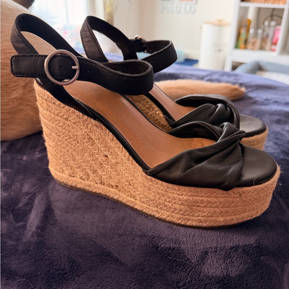 Crown Vintage Black and Tan Wedge Sandals